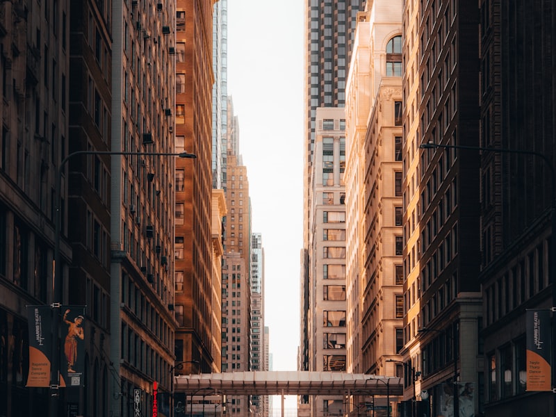 Historisch stadscentrum met smalle straten en gevels
